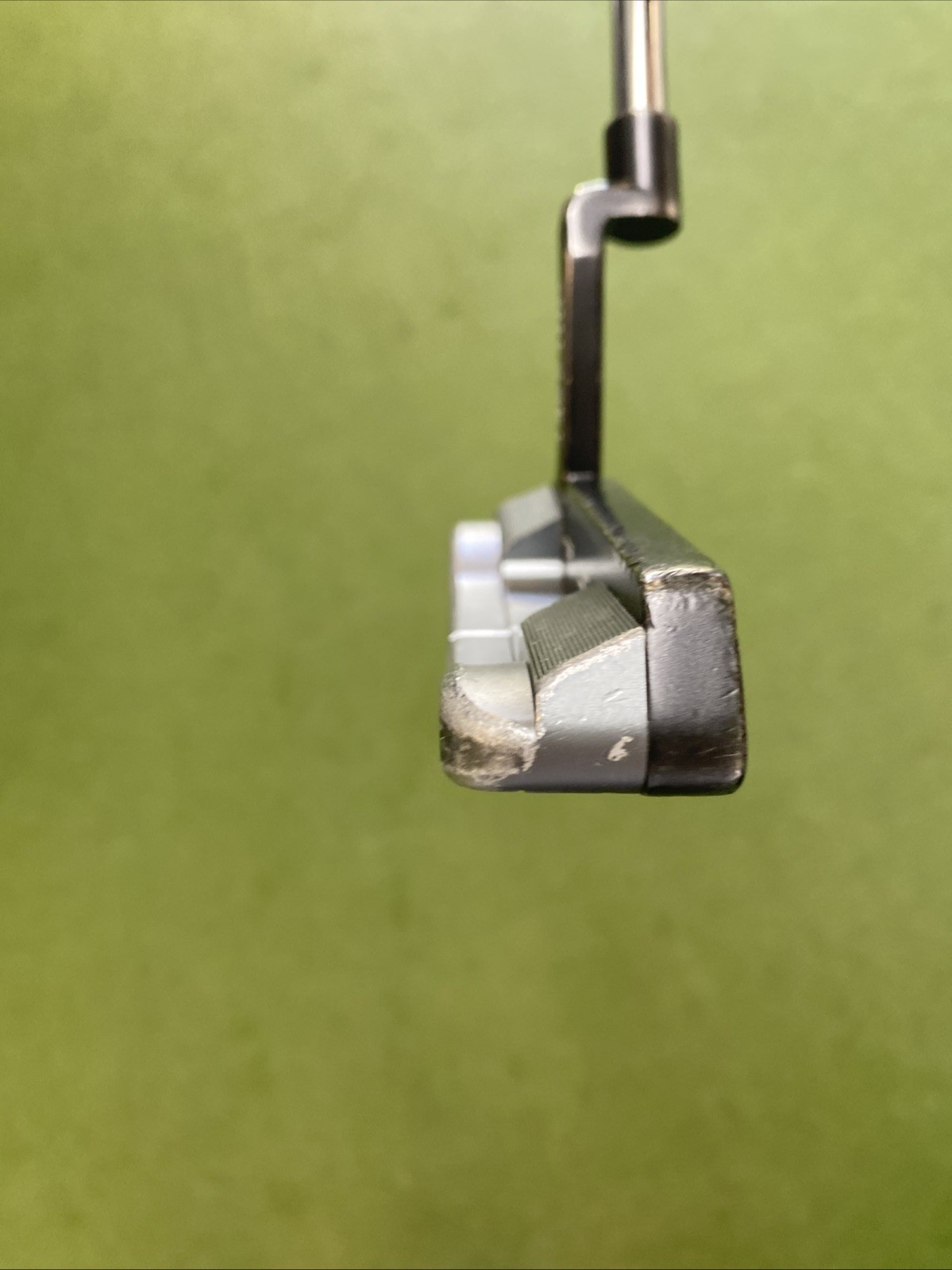 Used RH Odyssey Tri-Hot 5K One 35” Blade Putter - Image 5