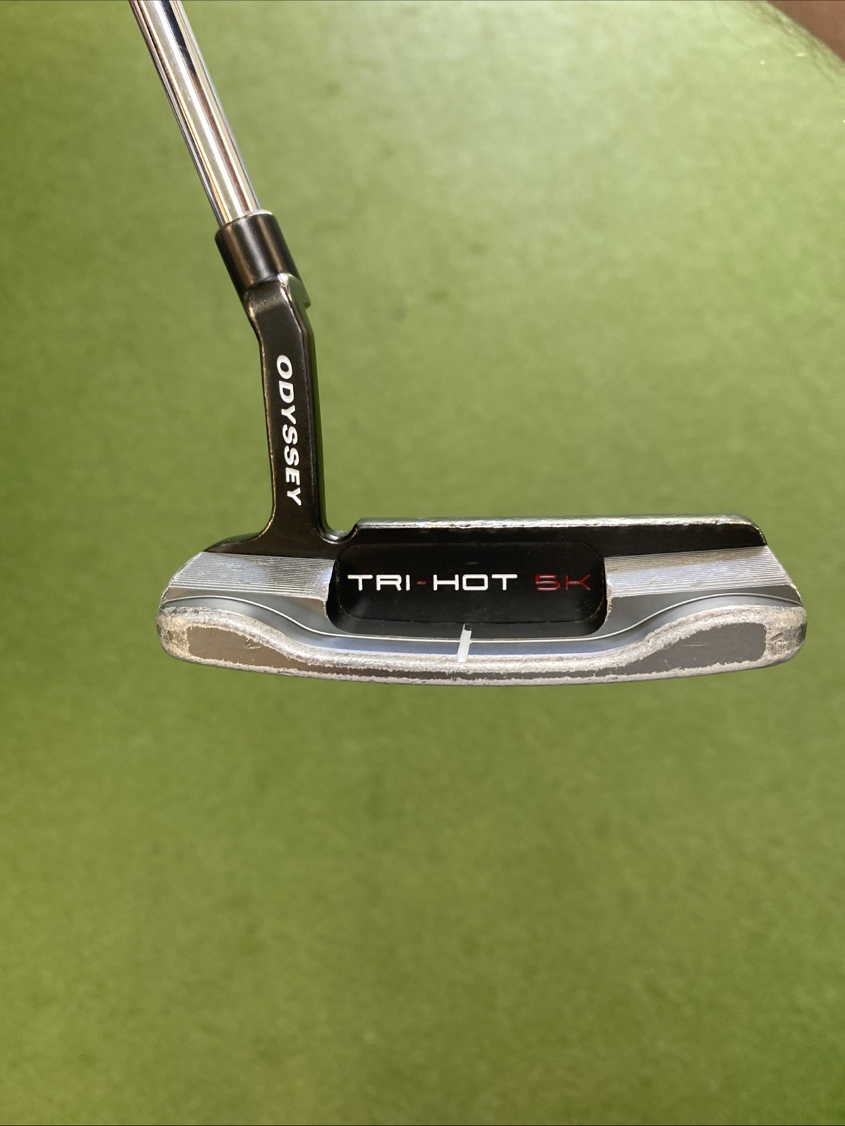 Used RH Odyssey Tri-Hot 5K One 35” Blade Putter - Image 6