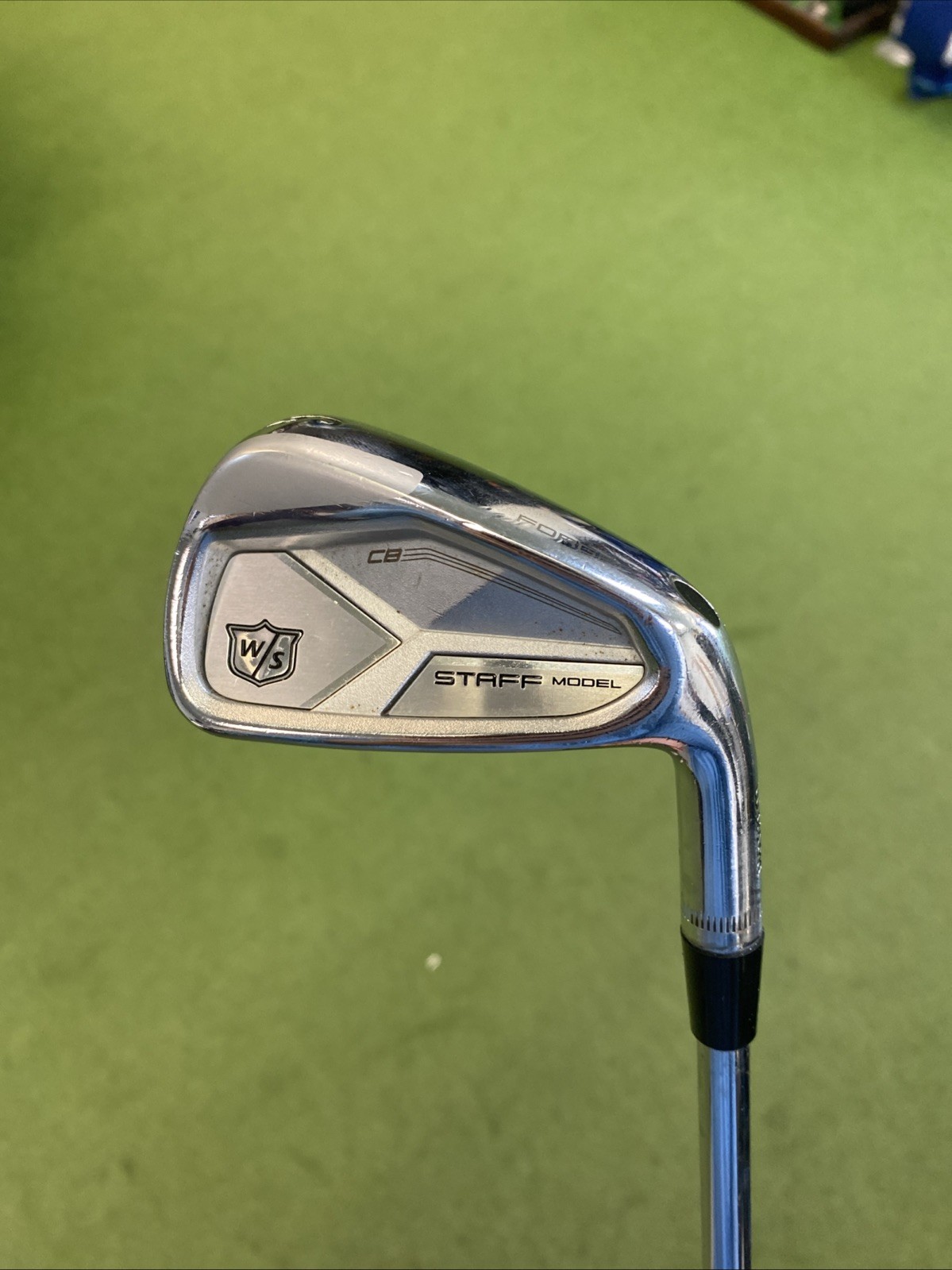 Used RH Wilson Staff Model CB/MB Combo Iron Set 4-PW Dynamic Gold S300 Steel - Image 7