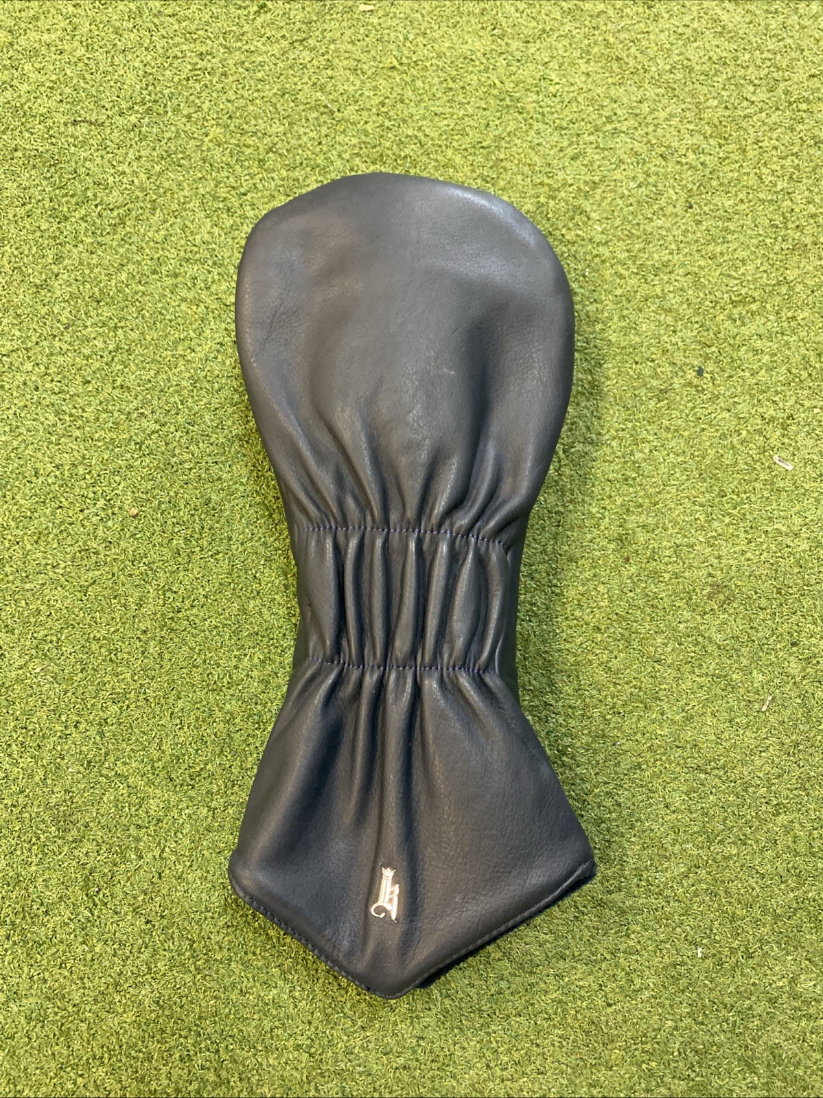 Links And King TPC Sawgrass Goat Driver Head Cover Navy - Image 4