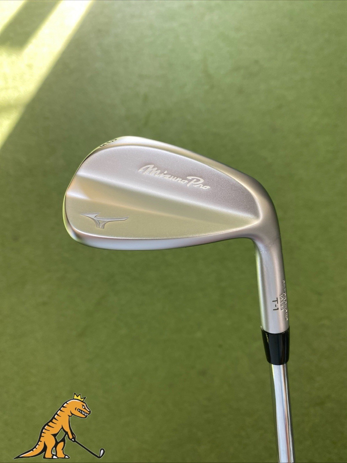 Mint Mizuno Pro T-1 48.10* Pitching Wedge Dynamic Gold Tour Issue Steel Stiff