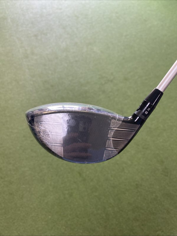 New Titleist TSR1 10* Driver Mitsubishi MMT 40g Graphite Regular Flex - Image 4