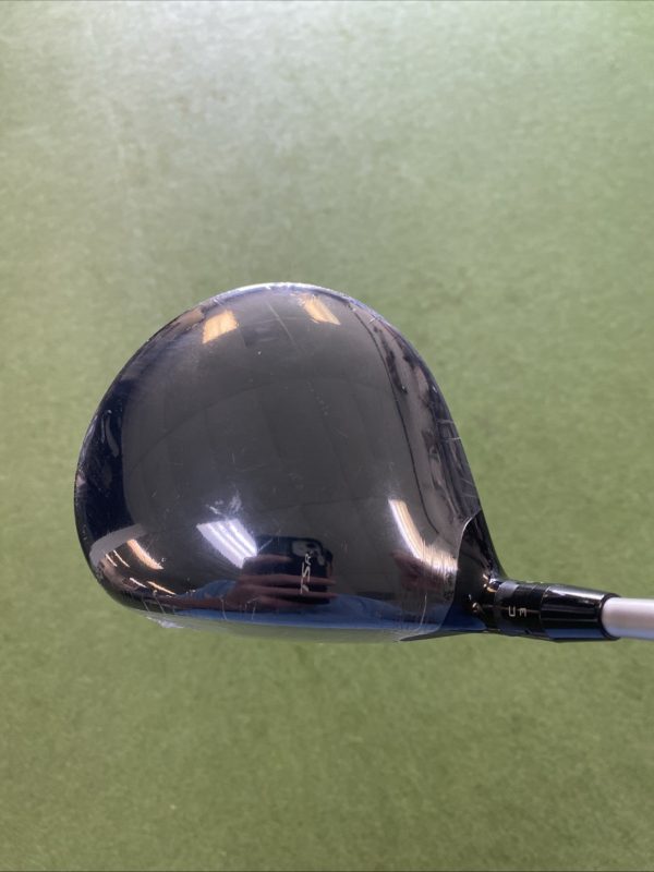 New Titleist TSR1 10* Driver Mitsubishi MMT 40g Graphite Regular Flex - Image 6