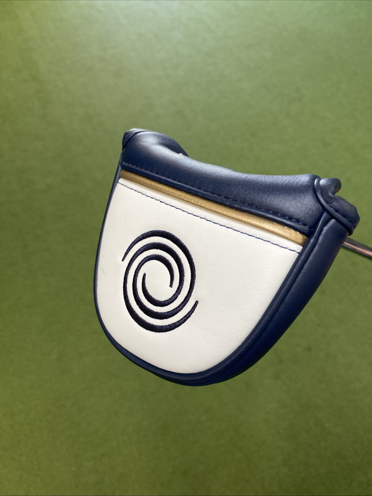 RH Odyssey Ai-One Milled Silver Seven T 35” Mallet Putter + HC - Image 10