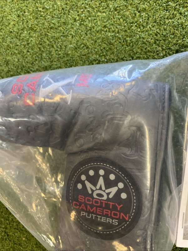 Scotty Cameron 2021 XXI Club Member Gray & Red Putter Head Cover