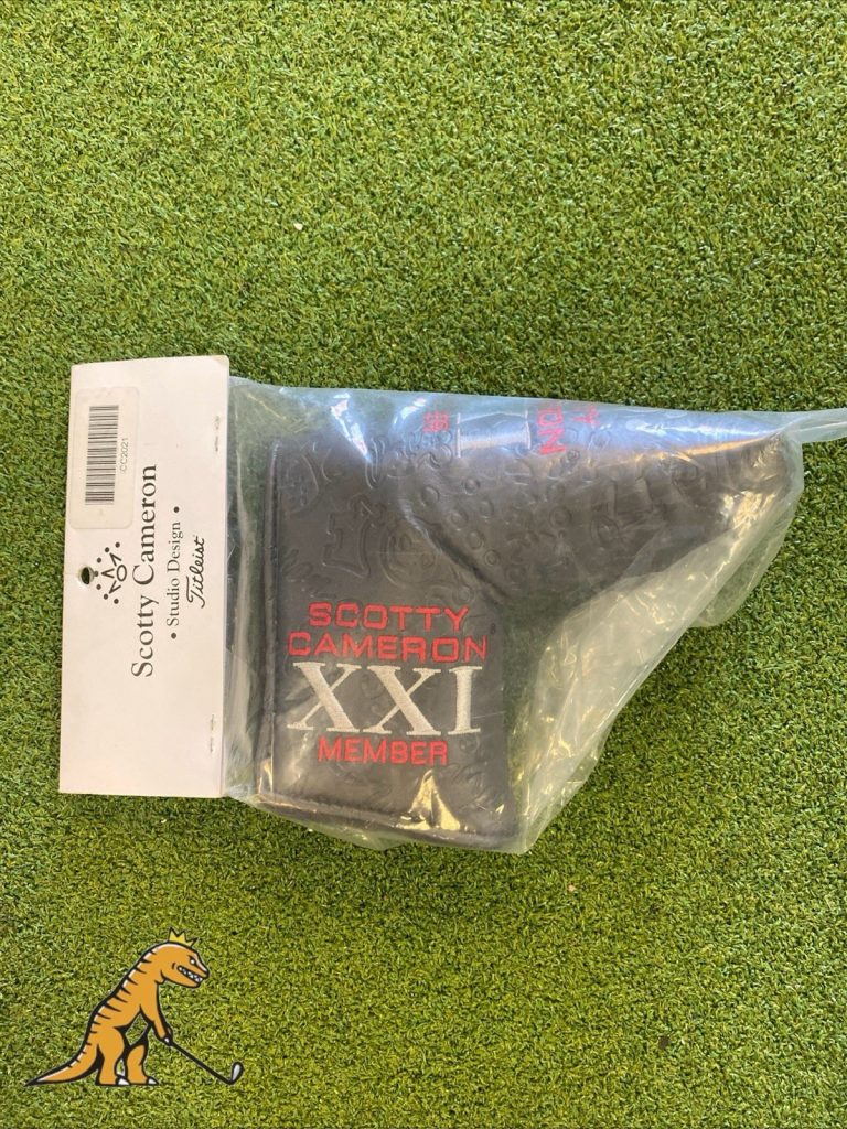 Scotty Cameron 2021 XXI Club Member Gray & Red Putter Head Cover