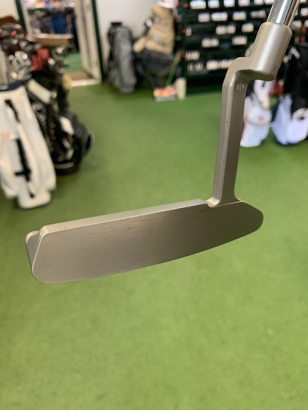 Tour-Issue-Odyssey-Toulon-Garage-San-Diego-Fly-Milled-Face-Putter-355-RH-357334008528-5