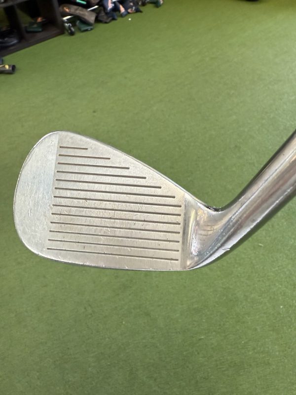 *Used* Bridgestone J33 Forged Iron Set 4i-PW KBS Tour Stiff Right Handed