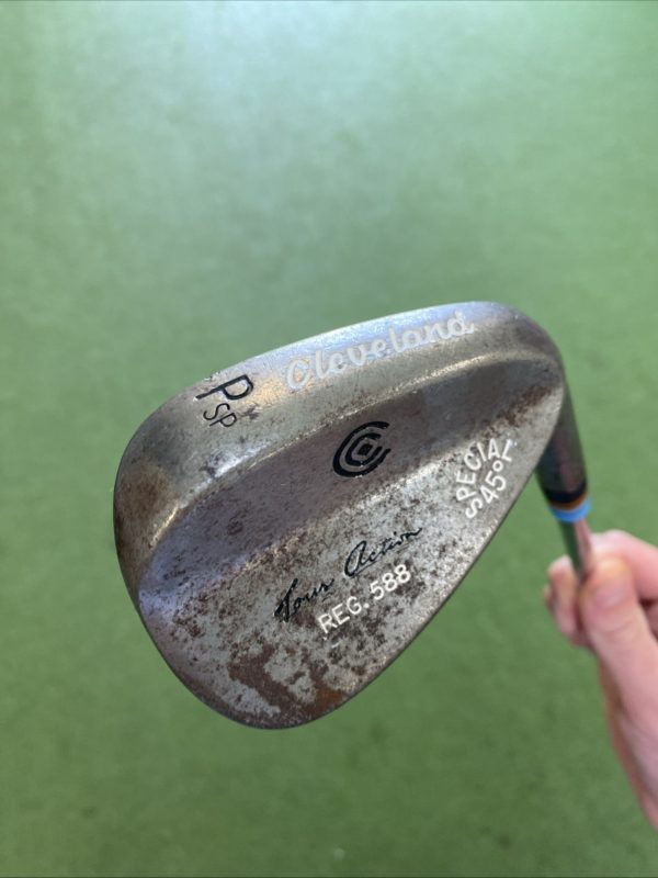 Used Cleveland Tour Action Reg 588 Raw 45* Pitching Wedge Dynamic Gold Stiff