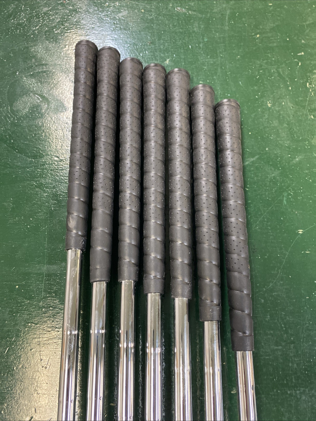 Used LH TaylorMade P770 Forged Iron Set 4-PW True Temper AMT Red Regular Flex - Image 18