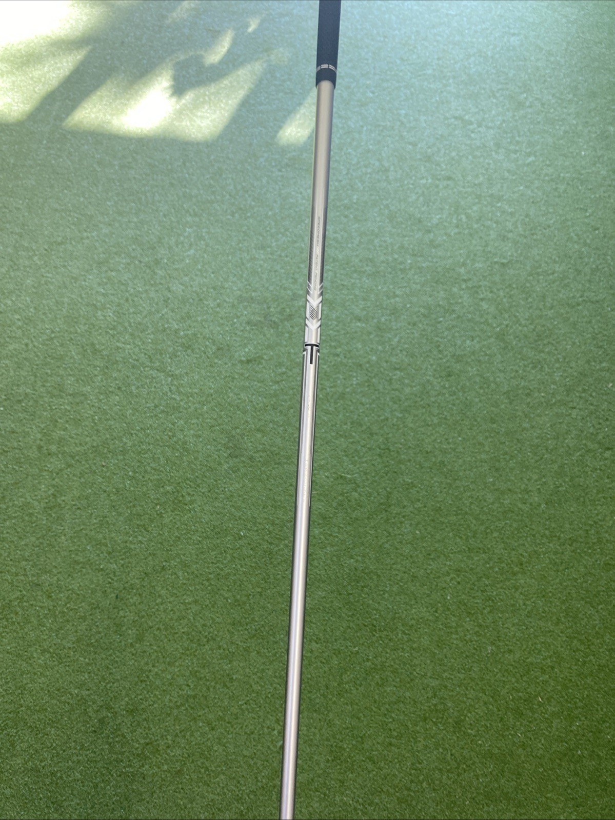 Used LH Titleist TSR1 9* Driver Mitsubishi MMT 40g Regular Flex Graphite - Image 8