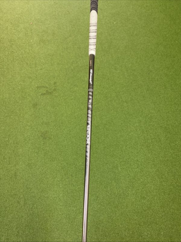 Used RH Callaway Big Bertha 22* 4 Hybrid Recoil 60g Graphite Regular Flex - Image 7