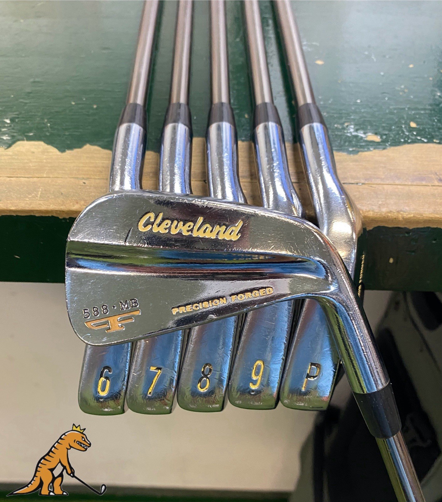 Used RH Cleveland 588 MB Iron Set 5-PW Recoil 95g Stiff Flex Graphite