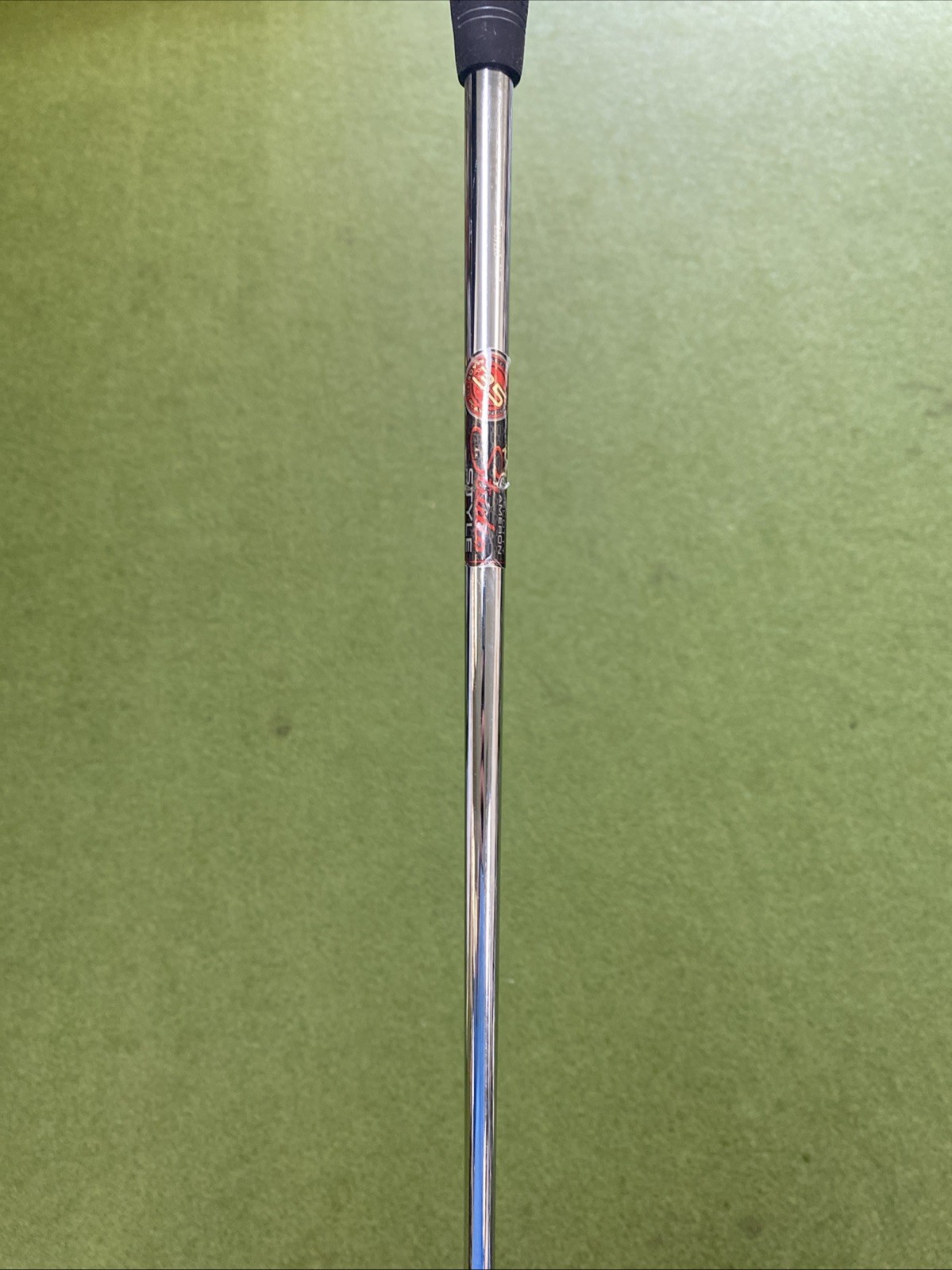 Used RH Scotty Cameron Studio Style Fastback 36” Mallet Putter - Image 8