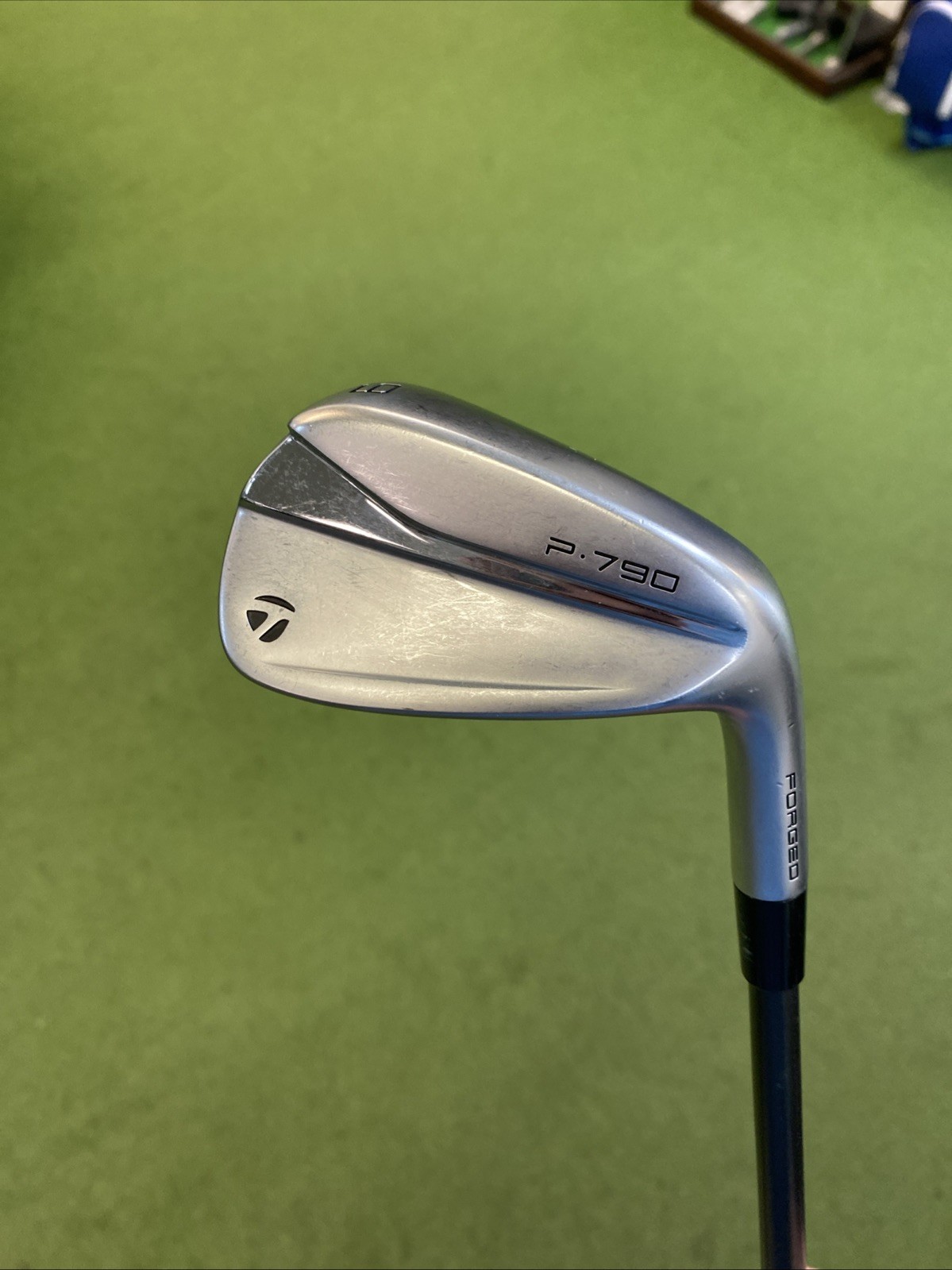 Used RH TaylorMade P790 Iron Set 5-PW Recoil ES 60g Regular Flex Graphite - Image 11