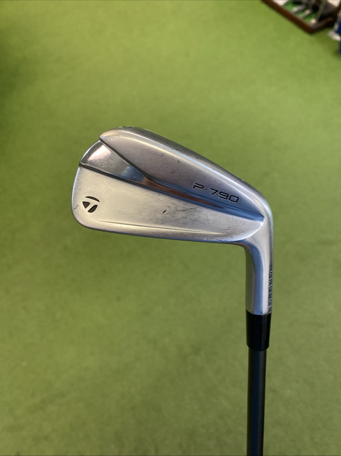 Used RH TaylorMade P790 Iron Set 5-PW Recoil ES 60g Regular Flex Graphite - Image 3