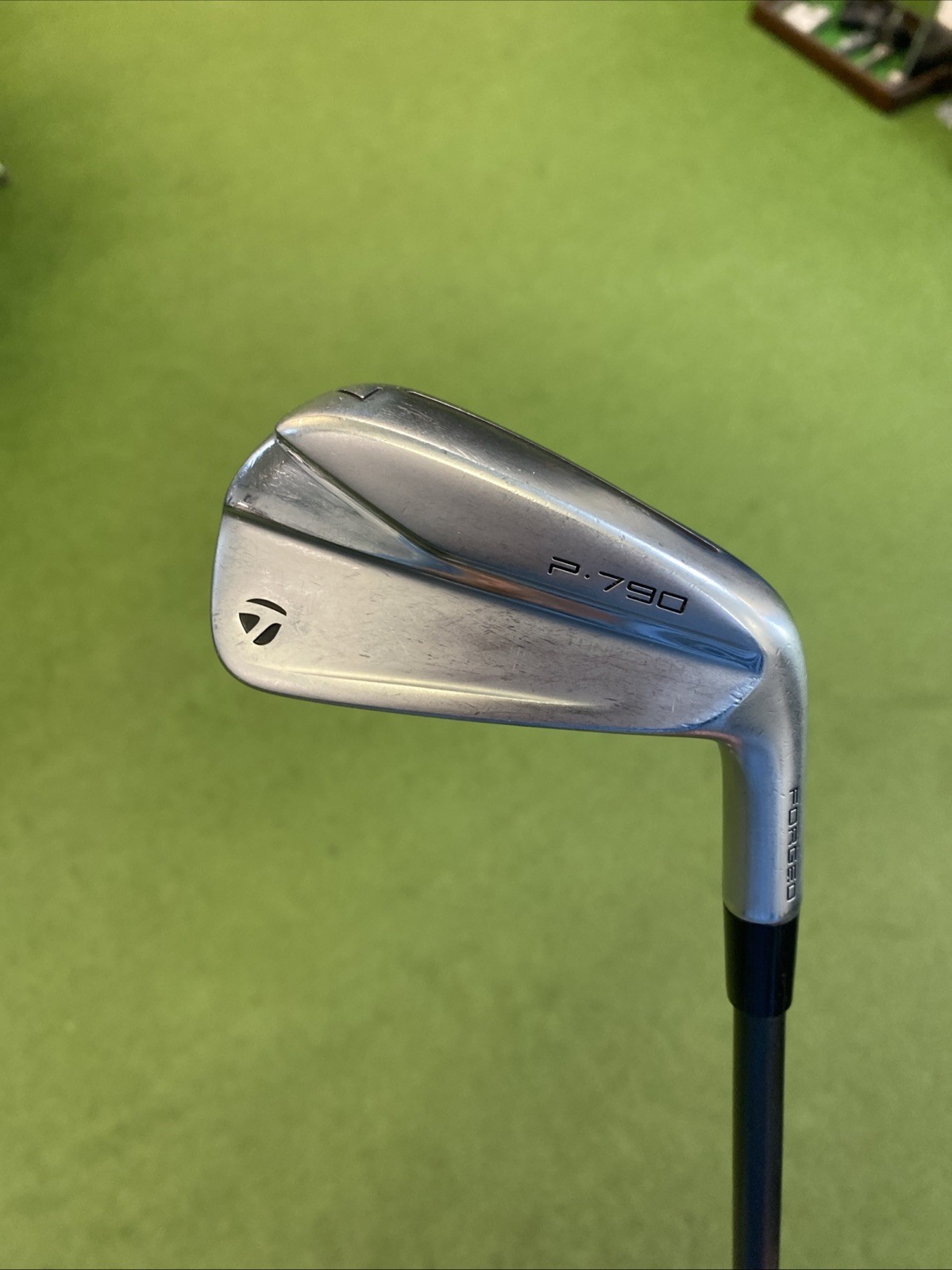 Used RH TaylorMade P790 Iron Set 5-PW Recoil ES 60g Regular Flex Graphite - Image 7