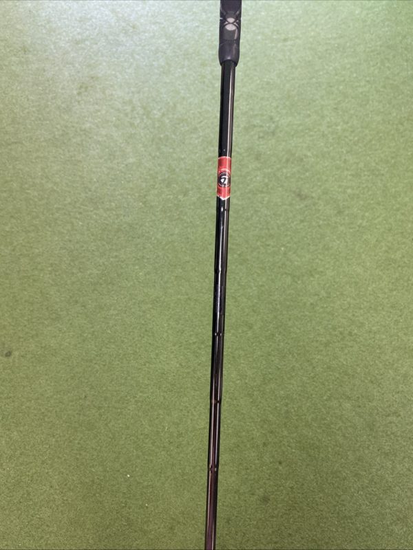 Used RH TaylorMade Spider Tour Red 34” Mallet Putter