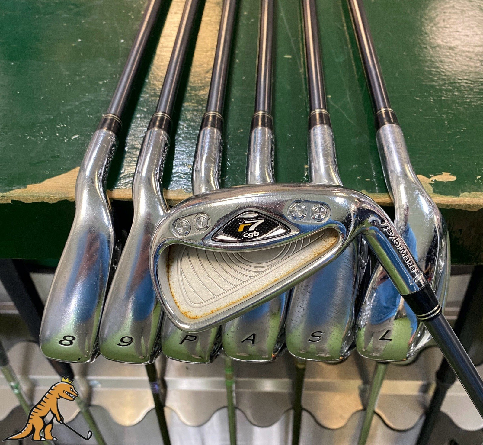 Used RH TaylorMade r7 CGB Iron Set 7-PW-GW-SW R7 55g Regular Flex Graphite