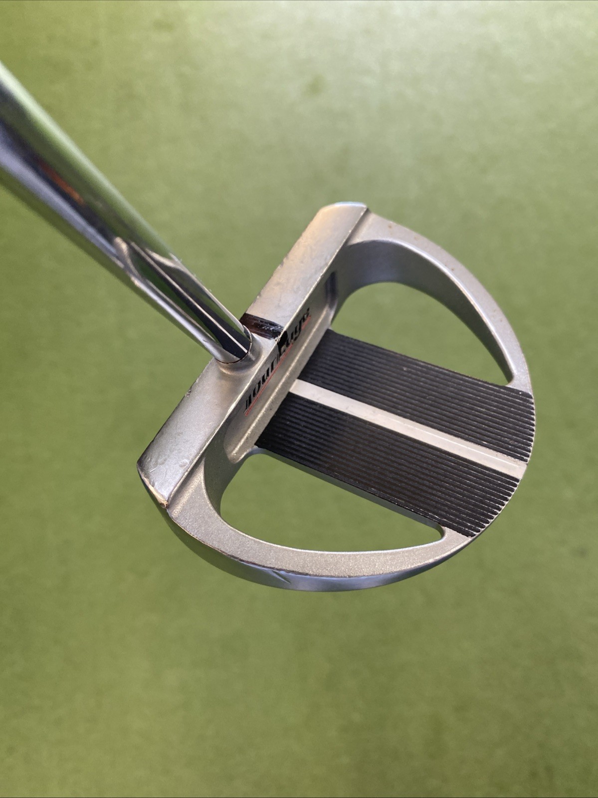 Used RH Tour Edge Road 304SS 35” Center Shaft Putter - Image 7