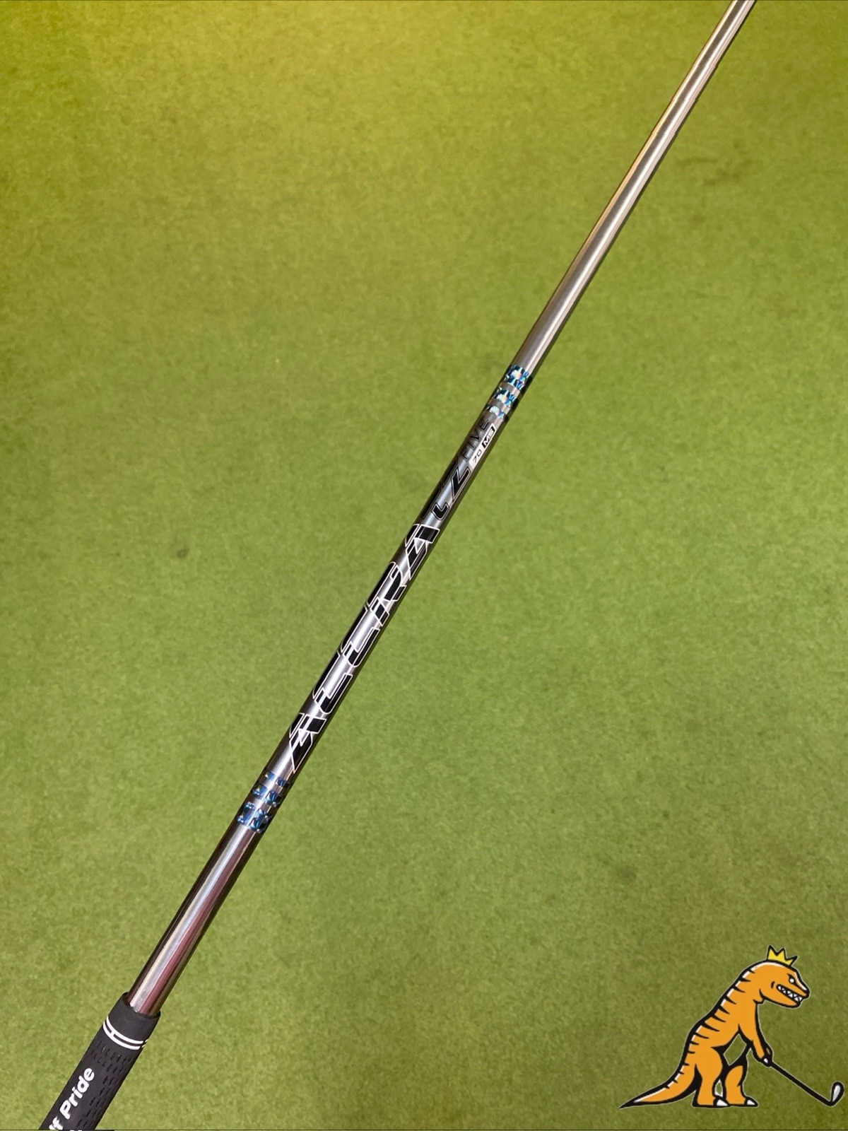 Accra TZ Five Driver Shaft 70g Extra Stiff Graphite TaylorMade Tip