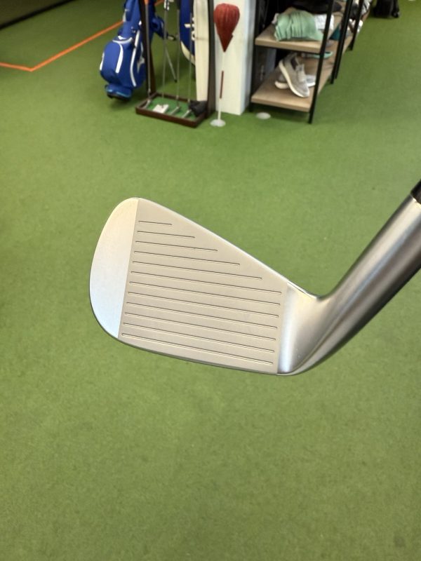 Mint Mizuno 6 Iron KBS Tour 120 Stiff Right Handed - Image 4