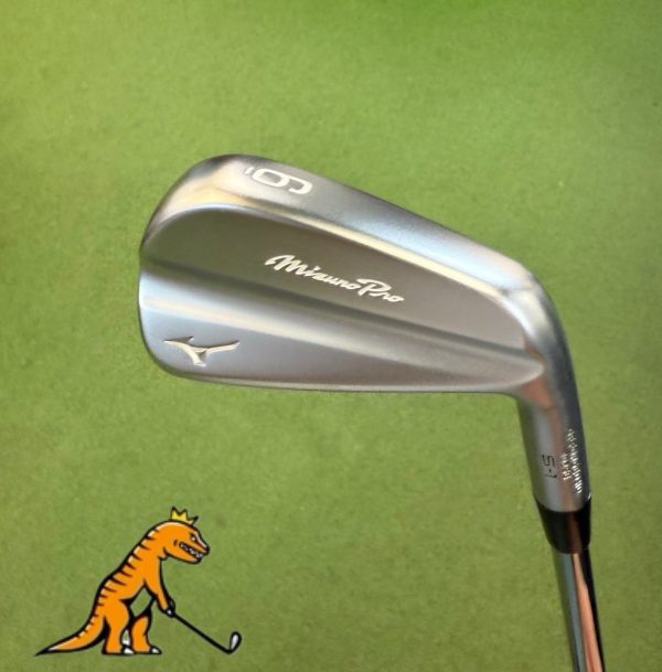 Mint Mizuno 6 Iron KBS Tour 120 Stiff Right Handed