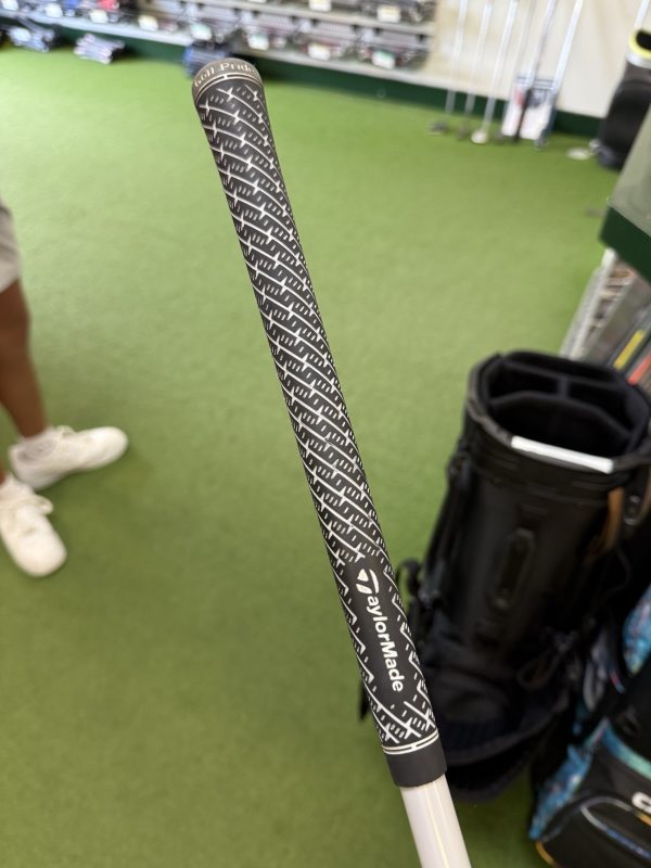 Taylormade Sim Max 10.5° Driver Bassara 42g Lite Flex Right Handed - Image 12