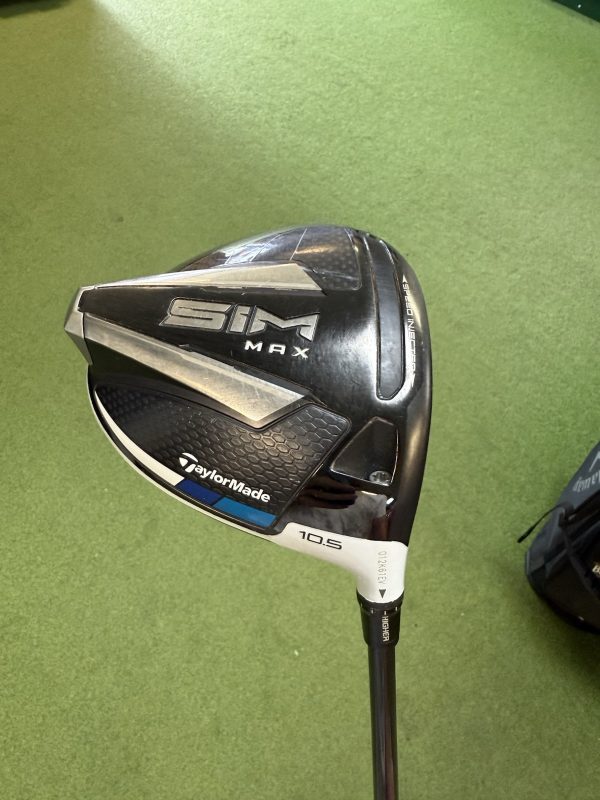 Taylormade Sim Max 10.5° Driver Bassara 42g Lite Flex Right Handed - Image 3