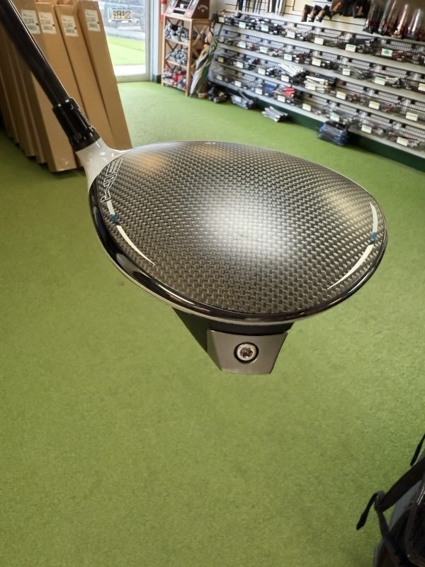 Taylormade Sim Max 10.5° Driver Bassara 42g Lite Flex Right Handed - Image 9