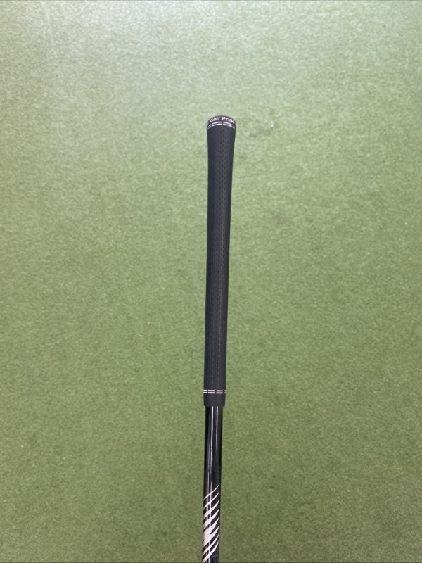 Used RH Callaway Paradym 10.5* Driver Fujikura Vista Pro 55g Graphite Regular - Image 9
