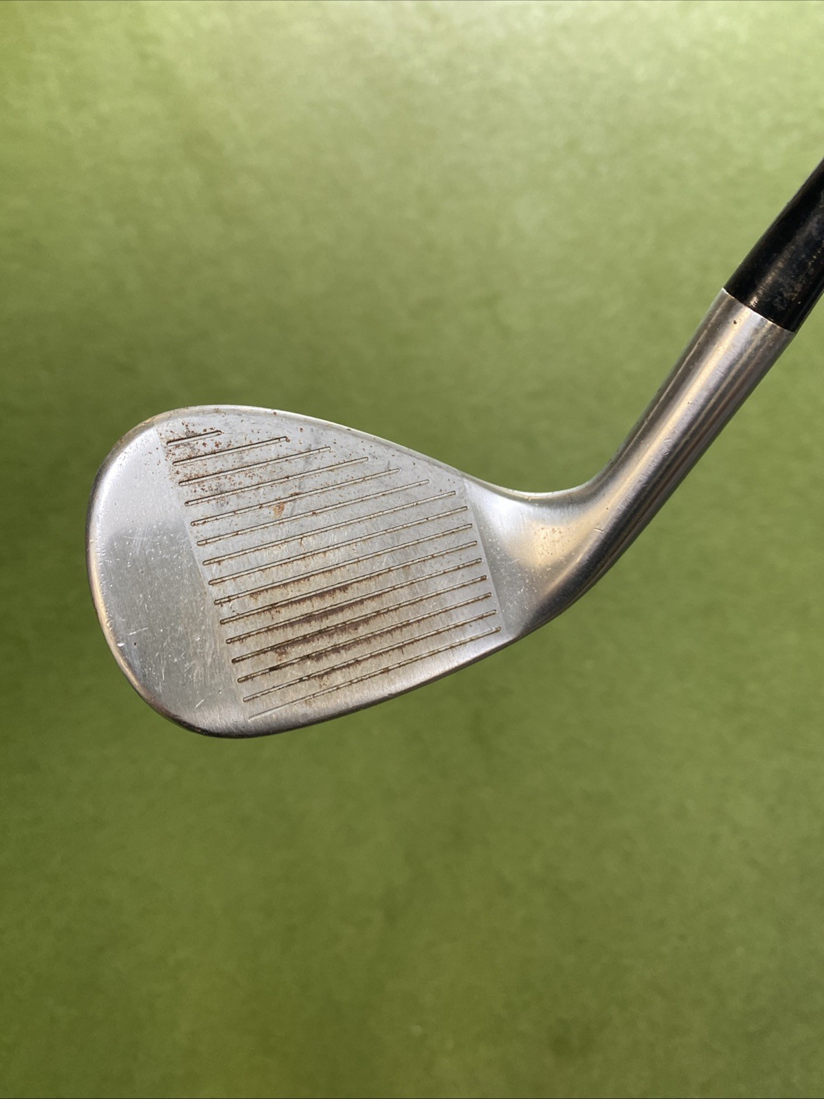 Used RH Cleveland CG10 CMM 46* Pitching Wedge Dynamic Gold S400 Steel - Image 4