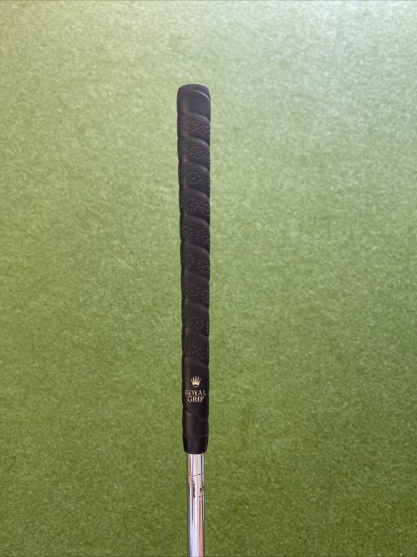 Used RH MacGregor Classic Iron Master 35” Blade Putter