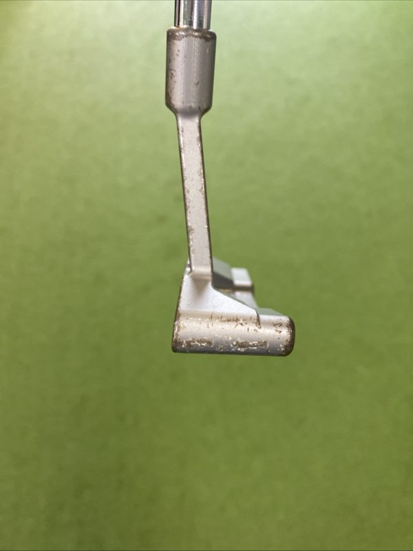 Used RH Meridian Charleston 370g 33” Blade Putter + HC - Image 4