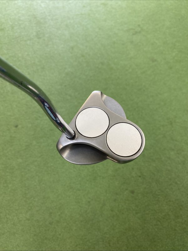 Used RH Odyssey White Hot 2-Ball 34” Mallet Putter - Image 7
