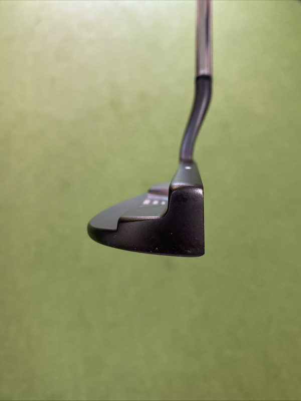Used RH PXG 0211 V-42 35” Blade Putter + HC