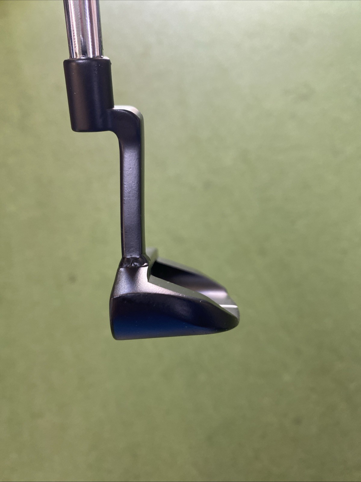 Used RH TP Mills Huey Select Tuscaloosa 35” Black Putter - Image 4