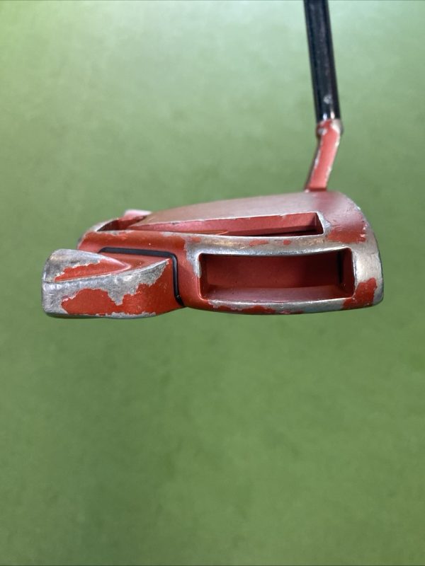 Used RH TaylorMade Spider Tour Red 34” Mallet Putter