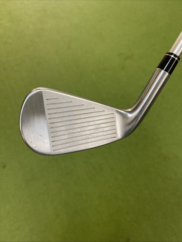 Used RH TaylorMade Stealth UDI 18* 2 Iron Aldila Ascent 100g Graphite - Image 5