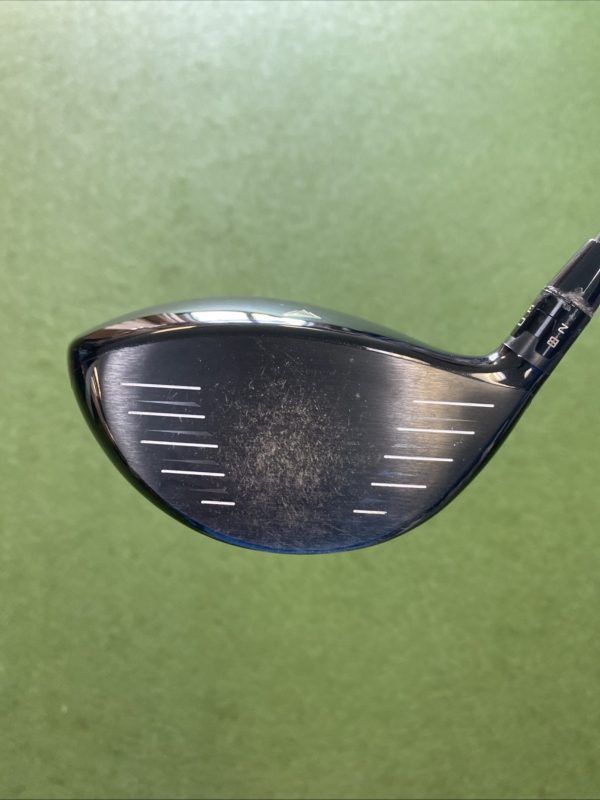 Used RH Titleist 915 D4 9.5* Driver HZRDUS Hand Crafted Extra Stiff Graphite