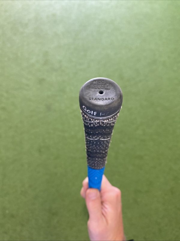 Used RH Titleist 915 D4 9.5* Driver HZRDUS Hand Crafted Extra Stiff Graphite